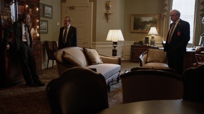 HOMELAND_-_E3X10_A_RED_WHEEL_BARROW_103.jpg