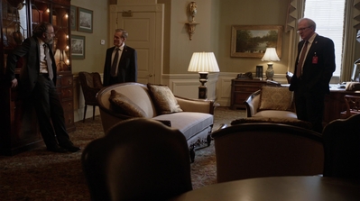 HOMELAND_-_E3X10_A_RED_WHEEL_BARROW_104.jpg