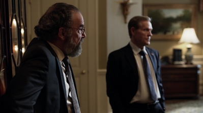 HOMELAND_-_E3X10_A_RED_WHEEL_BARROW_118.jpg