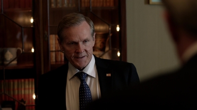 HOMELAND_-_E3X10_A_RED_WHEEL_BARROW_123.jpg