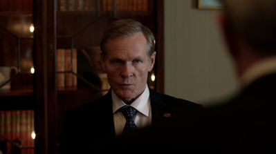 HOMELAND_-_E3X10_A_RED_WHEEL_BARROW_126.jpg