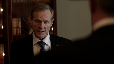 HOMELAND_-_E3X10_A_RED_WHEEL_BARROW_135.jpg