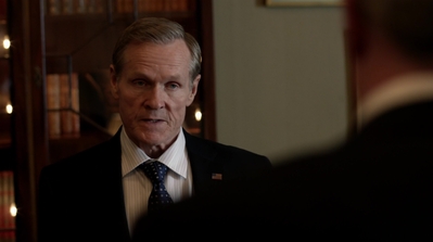 HOMELAND_-_E3X10_A_RED_WHEEL_BARROW_137.jpg