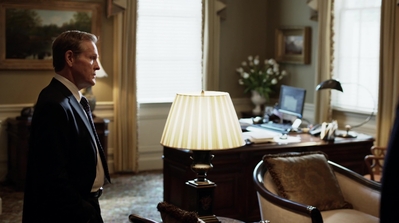 HOMELAND_-_E3X10_A_RED_WHEEL_BARROW_140.jpg