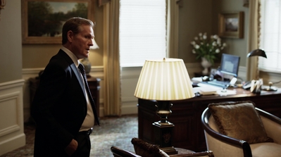 HOMELAND_-_E3X10_A_RED_WHEEL_BARROW_144.jpg