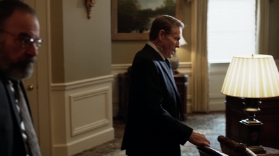 HOMELAND_-_E3X10_A_RED_WHEEL_BARROW_148.jpg