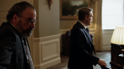 HOMELAND_-_E3X10_A_RED_WHEEL_BARROW_153.jpg