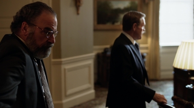 HOMELAND_-_E3X10_A_RED_WHEEL_BARROW_154.jpg