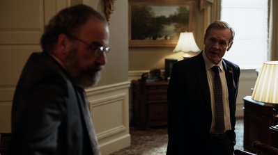 HOMELAND_-_E3X10_A_RED_WHEEL_BARROW_184.jpg