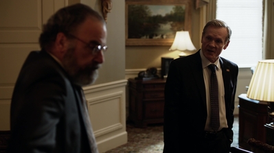 HOMELAND_-_E3X10_A_RED_WHEEL_BARROW_185.jpg