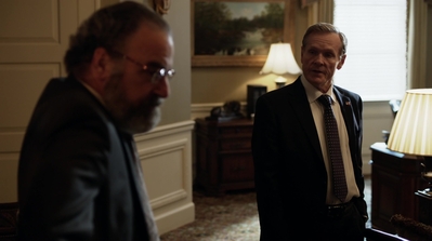HOMELAND_-_E3X10_A_RED_WHEEL_BARROW_196.jpg