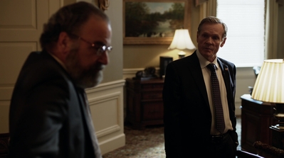 HOMELAND_-_E3X10_A_RED_WHEEL_BARROW_198.jpg