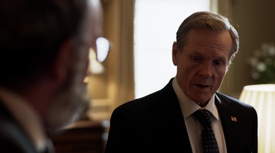 HOMELAND_-_E3X10_A_RED_WHEEL_BARROW_210.jpg