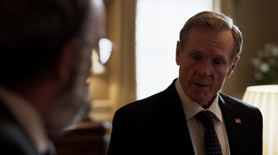 HOMELAND_-_E3X10_A_RED_WHEEL_BARROW_213.jpg