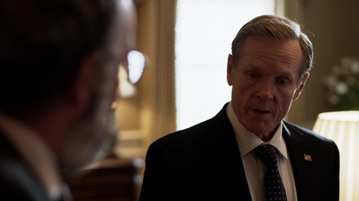 HOMELAND_-_E3X10_A_RED_WHEEL_BARROW_214.jpg