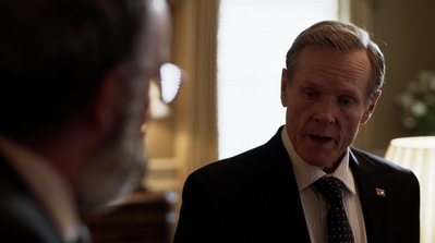 HOMELAND_-_E3X10_A_RED_WHEEL_BARROW_217.jpg