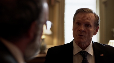 HOMELAND_-_E3X10_A_RED_WHEEL_BARROW_226.jpg