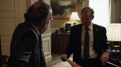 HOMELAND_-_E3X10_A_RED_WHEEL_BARROW_231.jpg