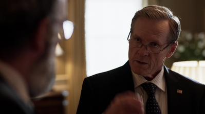 HOMELAND_-_E3X10_A_RED_WHEEL_BARROW_292.jpg