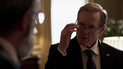 HOMELAND_-_E3X10_A_RED_WHEEL_BARROW_293.jpg
