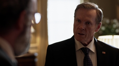 HOMELAND_-_E3X10_A_RED_WHEEL_BARROW_300.jpg