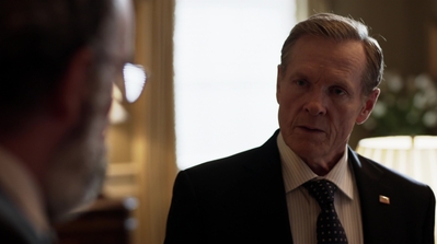 HOMELAND_-_E3X10_A_RED_WHEEL_BARROW_304.jpg
