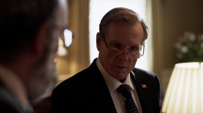 HOMELAND_-_E3X10_A_RED_WHEEL_BARROW_307.jpg