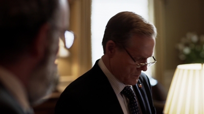 HOMELAND_-_E3X10_A_RED_WHEEL_BARROW_308.jpg