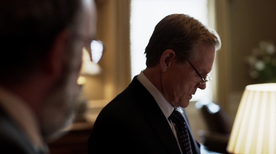 HOMELAND_-_E3X10_A_RED_WHEEL_BARROW_309.jpg