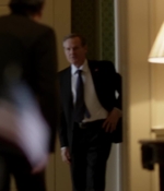 HOMELAND_-_E3X10_A_RED_WHEEL_BARROW_011.jpg