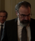 HOMELAND_-_E3X10_A_RED_WHEEL_BARROW_016.jpg