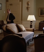 HOMELAND_-_E3X10_A_RED_WHEEL_BARROW_059.jpg
