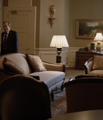 HOMELAND_-_E3X10_A_RED_WHEEL_BARROW_072.jpg