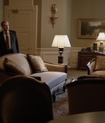 HOMELAND_-_E3X10_A_RED_WHEEL_BARROW_074.jpg