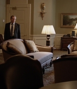 HOMELAND_-_E3X10_A_RED_WHEEL_BARROW_116.jpg