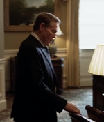 HOMELAND_-_E3X10_A_RED_WHEEL_BARROW_146.jpg