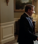 HOMELAND_-_E3X10_A_RED_WHEEL_BARROW_149.jpg