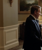 HOMELAND_-_E3X10_A_RED_WHEEL_BARROW_150.jpg