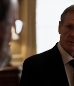 HOMELAND_-_E3X10_A_RED_WHEEL_BARROW_201.jpg