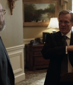 HOMELAND_-_E3X10_A_RED_WHEEL_BARROW_235.jpg