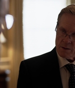 HOMELAND_-_E3X10_A_RED_WHEEL_BARROW_289.jpg