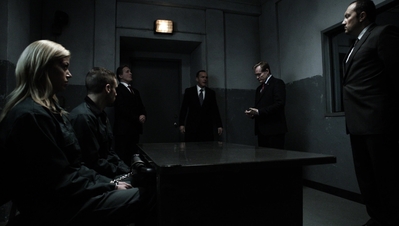 AGENTS_OF_SHIELD_-_E3X13_PARTING_SHOT_125.jpg