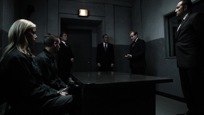 AGENTS_OF_SHIELD_-_E3X13_PARTING_SHOT_127.jpg