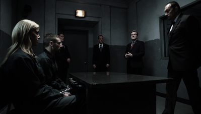 AGENTS_OF_SHIELD_-_E3X13_PARTING_SHOT_135.jpg