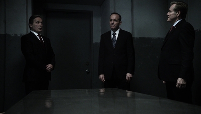 AGENTS_OF_SHIELD_-_E3X13_PARTING_SHOT_150.jpg