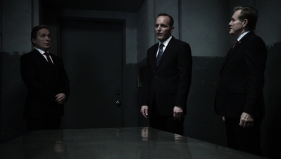 AGENTS_OF_SHIELD_-_E3X13_PARTING_SHOT_161.jpg