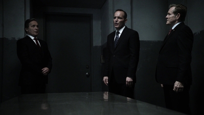 AGENTS_OF_SHIELD_-_E3X13_PARTING_SHOT_165.jpg