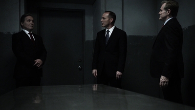 AGENTS_OF_SHIELD_-_E3X13_PARTING_SHOT_173.jpg