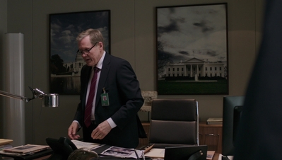 BERLIN_STATION_-_E1X09_THOMAS_SHAW_099.jpg