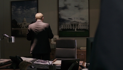 BERLIN_STATION_-_E1X09_THOMAS_SHAW_128.jpg